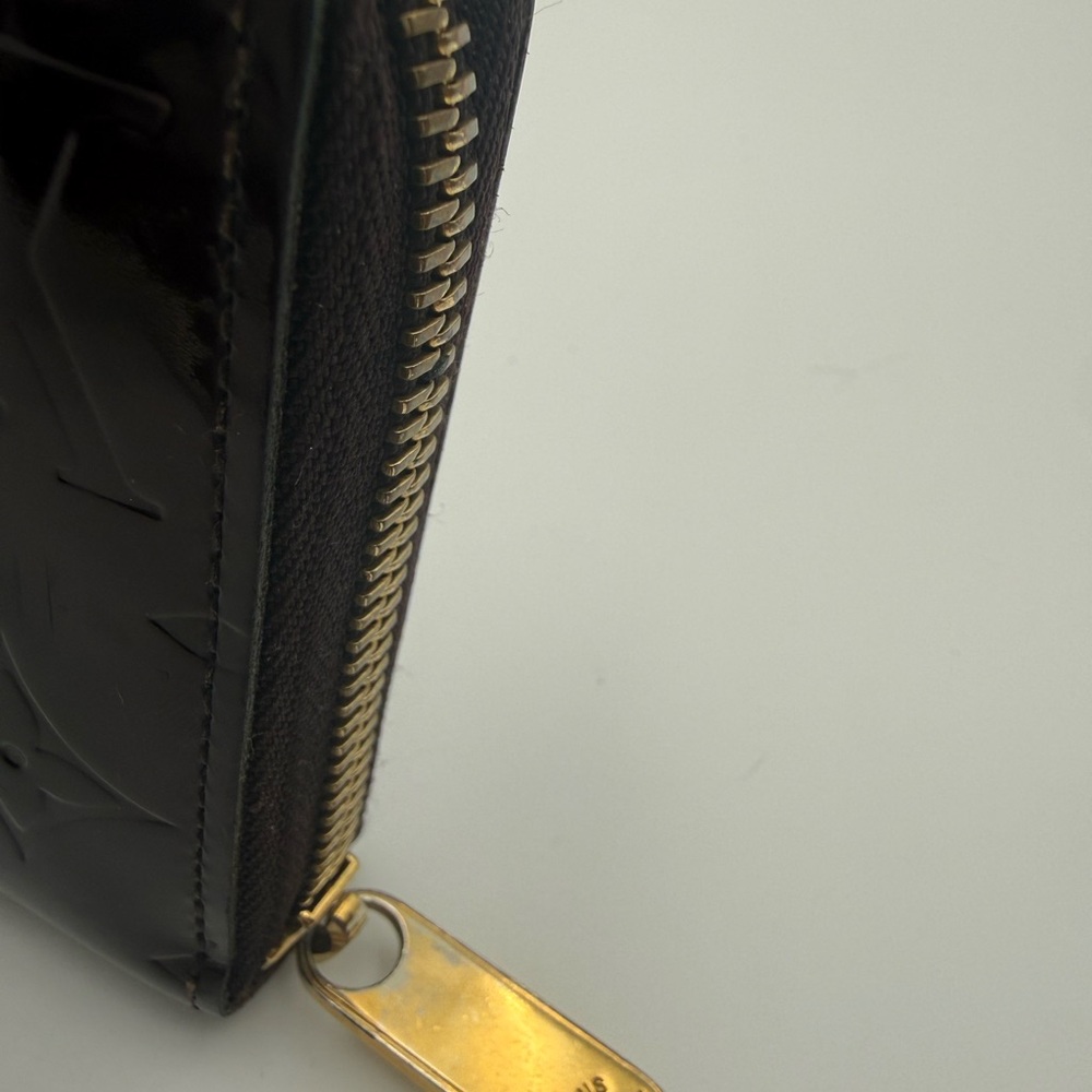 Louis Vuitton Vernis Amarante Patent Leather Tote with Matching Wallet - Picture 12 of 16